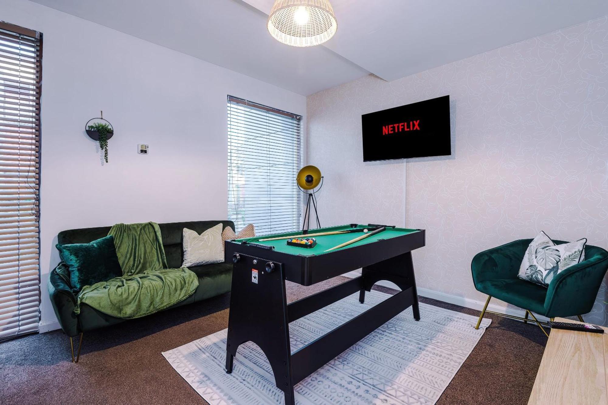 Villa Rest&Recharge At A Spacious Townhouse By The Etihad Manchester Exterior foto